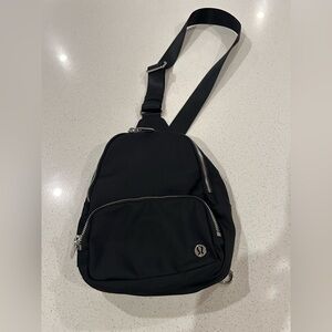lululemon athletica Black Crossbody Sling Bag 4.2 L (not available online now)